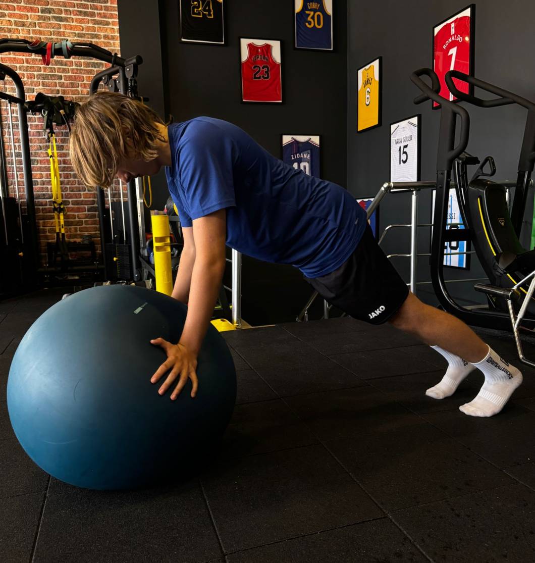 WhatsApp Image 2025-08-09 at 22.37.25 (1)